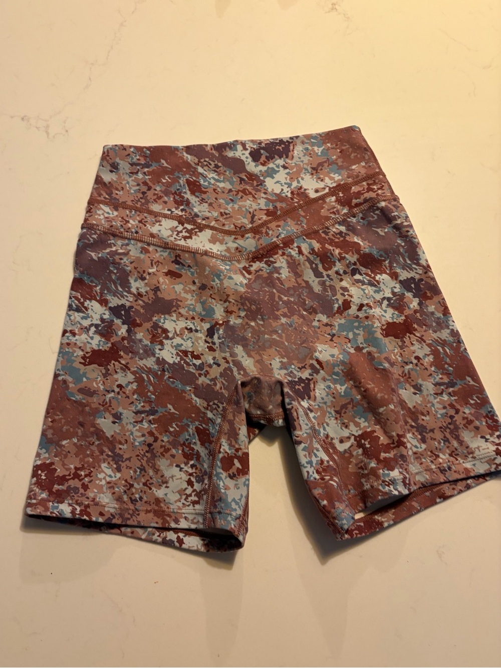 High-Rise Women’s Bike Shorts in Rust Multi Print